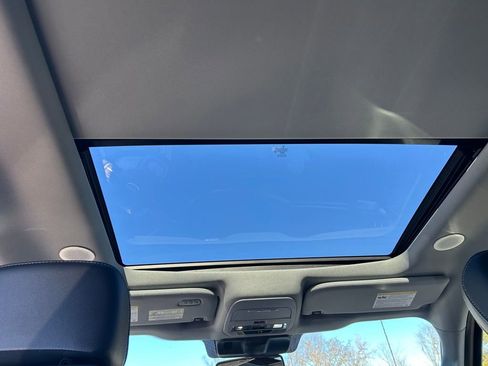 Certified 2023 Ford F150 Lariat w/ Equipment Group 502A High image 23