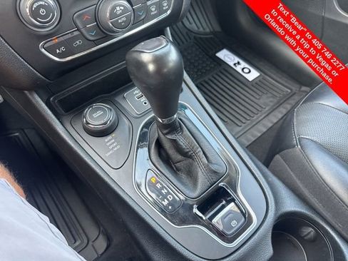 Used 2023 Jeep Cherokee Altitude Lux image 26