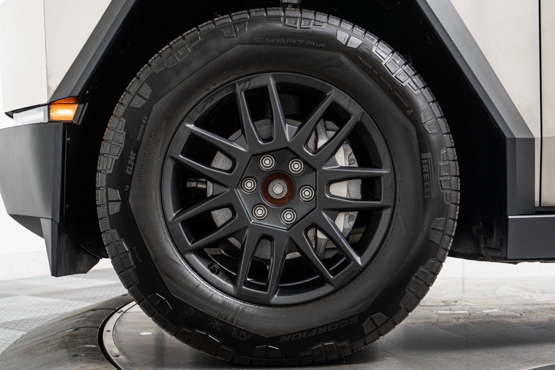 Used 2024 Tesla Cybertruck Cyberbeast AWD/4WD image 9