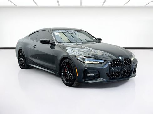 Used 2022 BMW 430i Coupe w/ M Sport Package RWD image 3