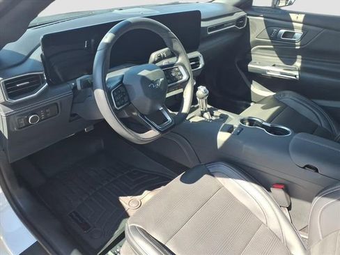 Used 2024 Ford Mustang GT Premium image 8