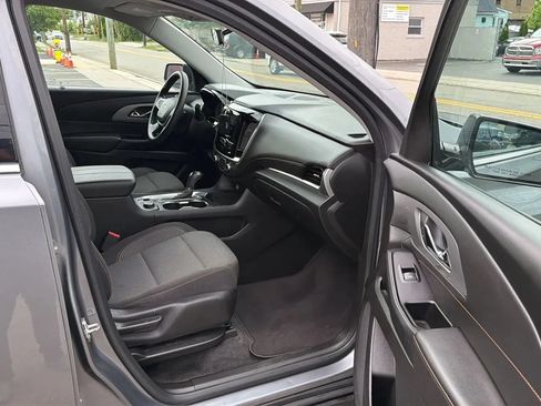 Used 2020 Chevrolet Traverse LS FWD image 25