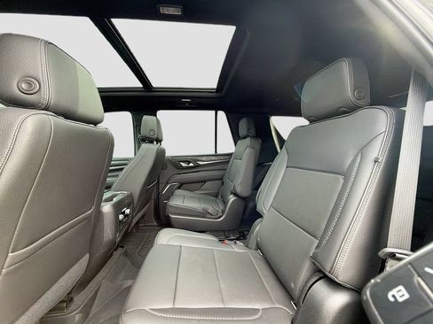 Used 2021 GMC Yukon Denali w/ Denali Premium Package RWD image 26