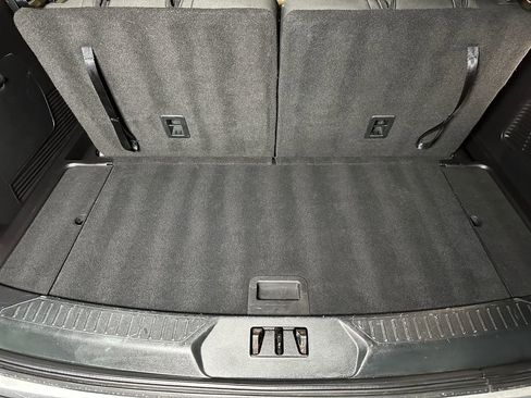 Used 2021 Ford Explorer XLT AWD/4WD image 23