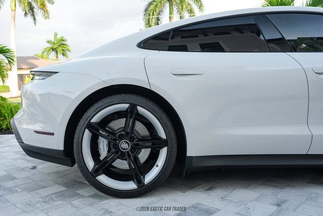 Used 2024 Porsche Taycan RWD image 10