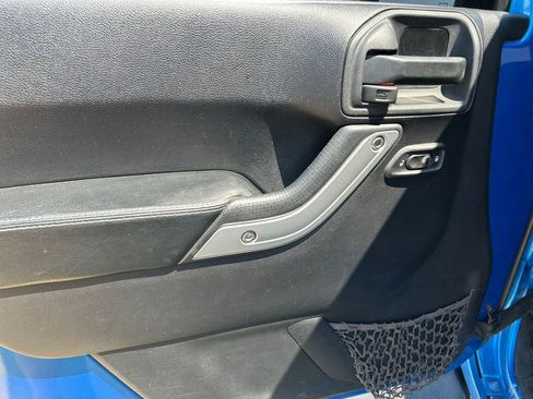 Used 2014 Jeep Wrangler Unlimited Sport AWD/4WD image 8
