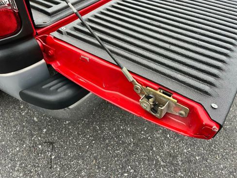 Used 1997 Dodge Ram 1500 Truck 4x4 Regular Cab image 28