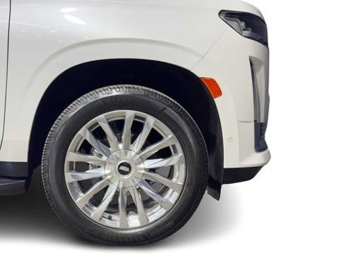 Used 2022 Cadillac Escalade ESV Premium Luxury image 8