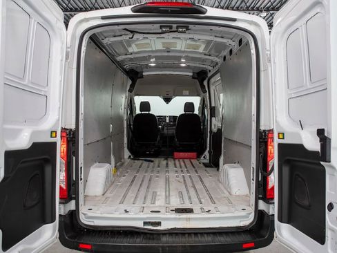 Used 2022 Ford Transit 250 Medium Roof AWD image 10