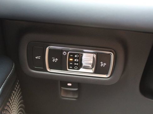 Used 2024 Lincoln Nautilus Reserve w/ Equipment Group 203A AWD/4WD image 23