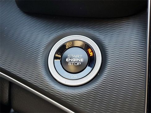 New 2025 Jeep Grand Cherokee L Altitude image 25