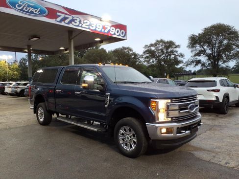 Used 2019 Ford F250 Lariat w/ Chrome Package AWD/4WD image 1