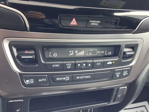 Used 2023 Honda Passport EX-L image 17