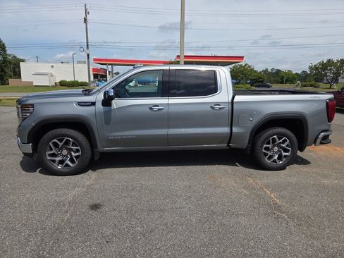 Certified 2026 GMC Sierra 1500 SLT AWD/4WD image 2