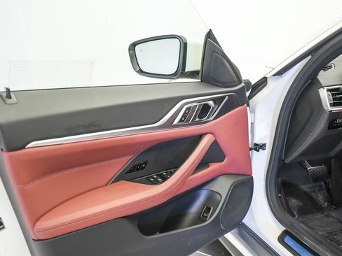 Used 2023 BMW i4 eDrive35 RWD image 23
