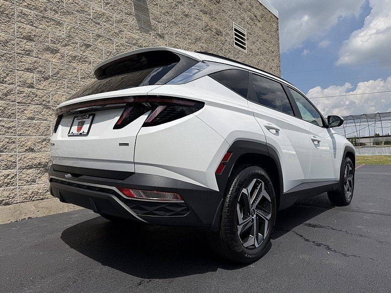 Used 2022 Hyundai Tucson SEL w/ Convenience + Premium Package AWD/4WD image 3