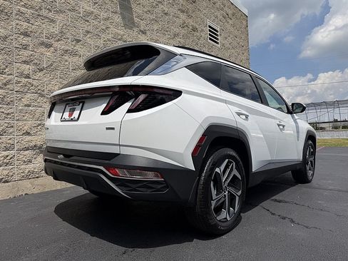 Used 2022 Hyundai Tucson SEL w/ Convenience + Premium Package AWD/4WD image 3