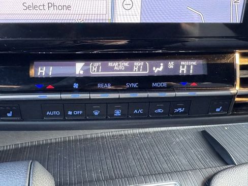 Certified 2024 Toyota Sienna XSE image 20