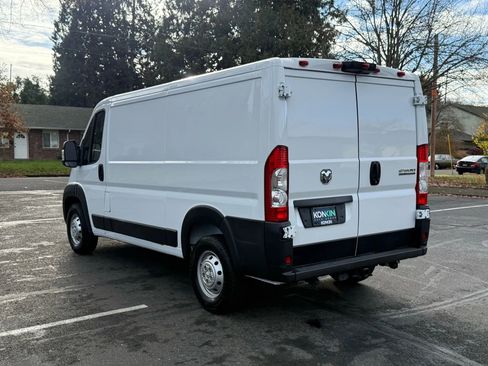 Used 2023 RAM ProMaster 2500 w/ Safety Group (A) FWD image 4