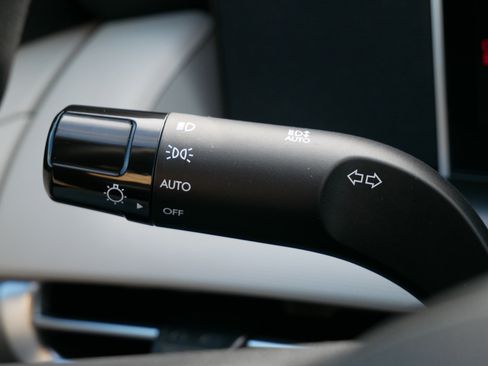 Certified 2025 Hyundai Tucson SE image 33