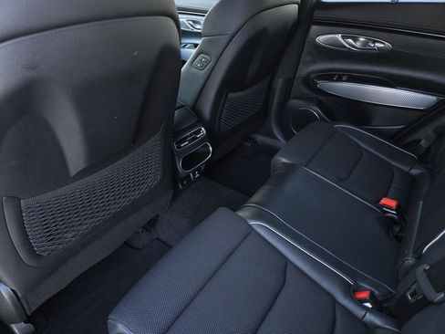 Used 2022 Genesis GV70 2.5T w/ Sport Prestige Package image 16