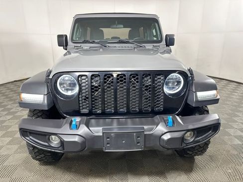 Used 2023 Jeep Wrangler Unlimited w/ Cold Weather Group AWD/4WD image 8