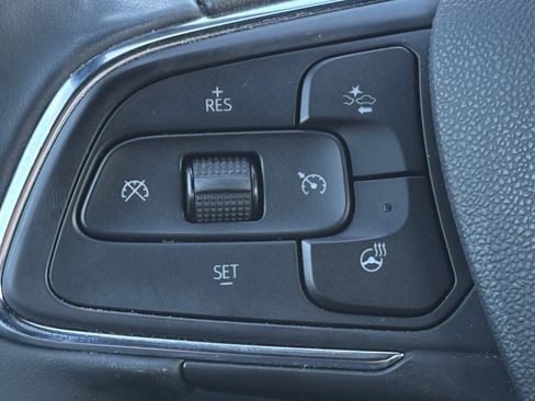 Used 2025 Buick Envista Preferred w/ Convenience I Package image 11