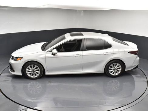 Used 2024 Toyota Camry LE w/ Convenience Package image 43