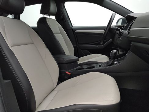 Used 2020 Volkswagen Jetta S image 21