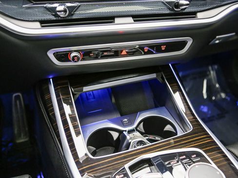 Certified 2025 BMW X7 xDrive40i w/ M Sport Package AWD/4WD image 27