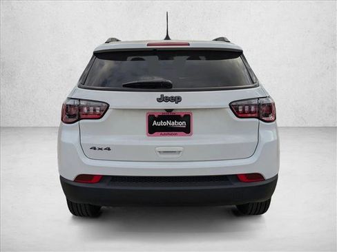 New 2026 Jeep Compass Latitude image 8