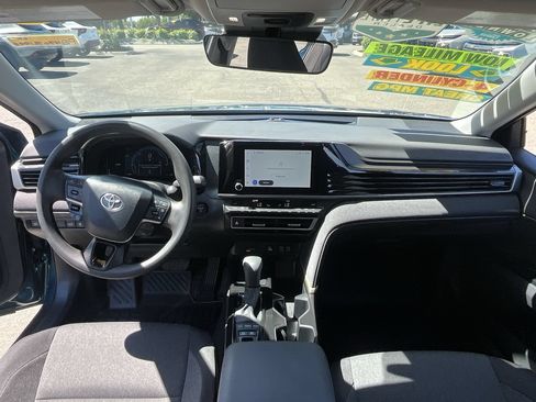 Used 2026 Toyota Camry LE w/ Convenience Package FWD image 18