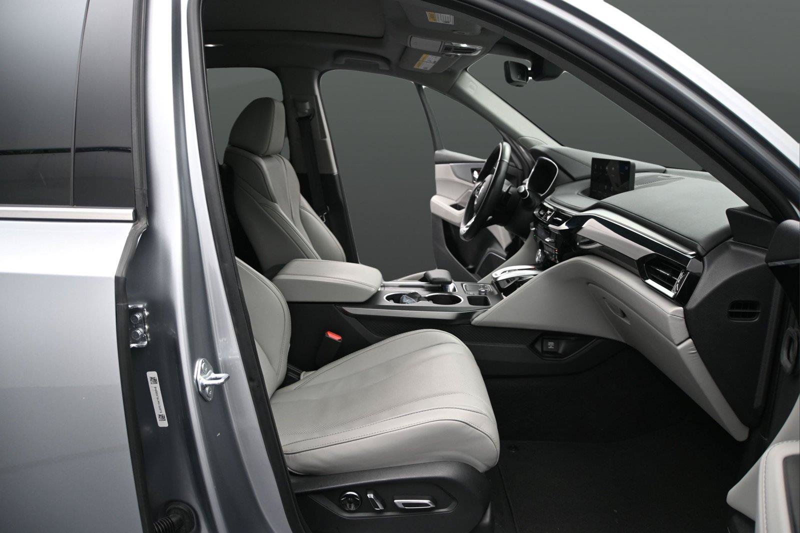 Certified 2024 Acura MDX w/ Technology Package AWD/4WD image 14