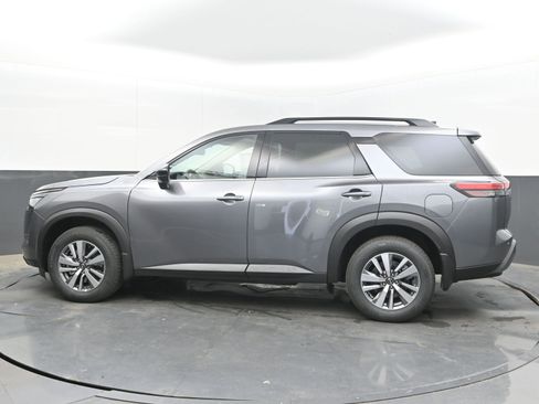 New 2026 Nissan Pathfinder SL FWD image 5