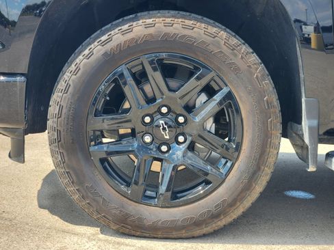 Used 2025 Chevrolet Silverado 1500 RST w/ Texas Edition Plus AWD/4WD image 11