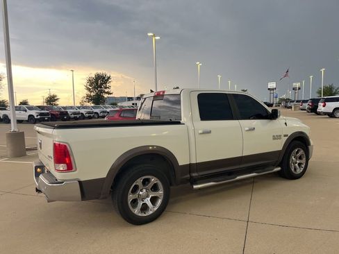 Used 2018 RAM 1500 Laramie w/ Convenience Group AWD/4WD image 5