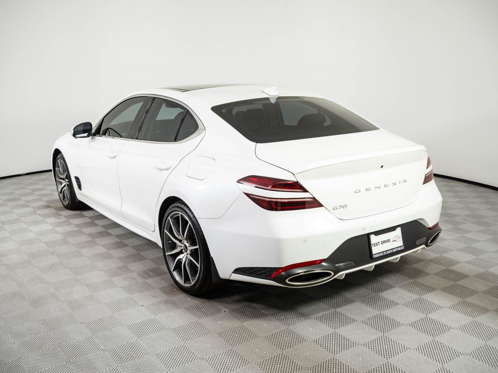 Used 2026 Genesis G70 2.5T Prestige RWD image 3