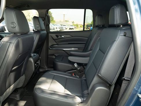 Used 2026 Chevrolet Traverse LT w/ Driver Confidence Package image 31