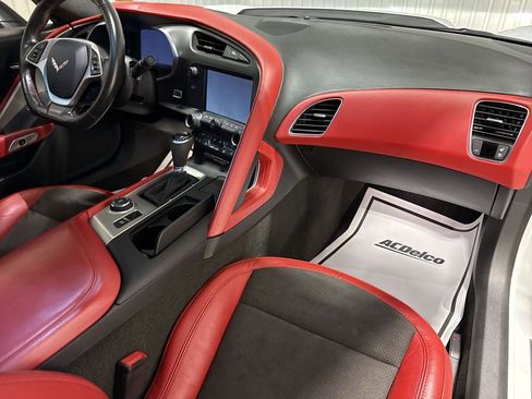 Used 2016 Chevrolet Corvette Z06 w/ 3LZ Preferred Equipment Group image 30