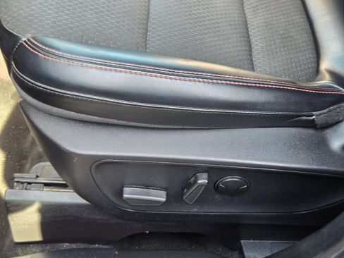 Used 2024 Ford Escape ST-Line w/ Tech Pack #1 FWD image 10