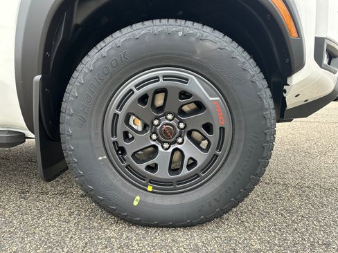 New 2026 Nissan Frontier PRO-4X w/ Pro Premium Package image 12