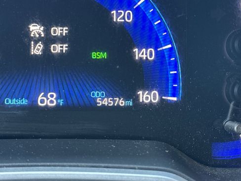 Used 2020 Toyota Corolla XSE image 29