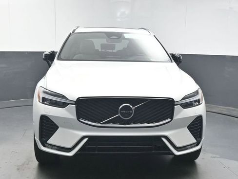 New 2026 Volvo XC60 B5 Plus w/ Protection Package Premier AWD/4WD image 3