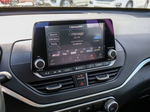 Used 2022 Nissan Altima 2.5 SV FWD image 29