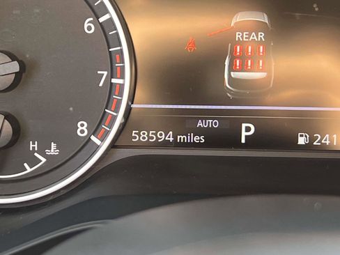 Used 2023 Nissan Pathfinder S image 26