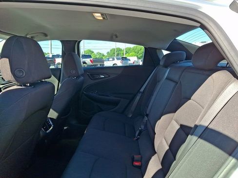 Used 2024 Chevrolet Malibu LT FWD image 10