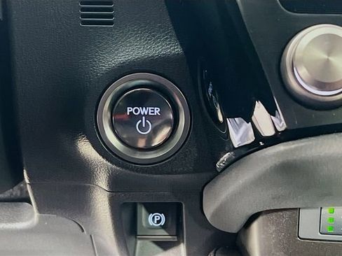 Used 2025 Lexus ES 300h F Sport w/ Accessory Package (Z2) FWD image 19