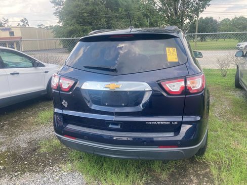 Used 2015 Chevrolet Traverse LS FWD image 9