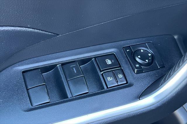 Certified 2022 Toyota RAV4 LE AWD/4WD image 13