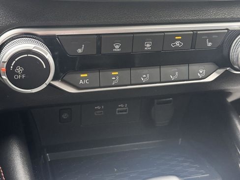 Used 2024 Nissan Altima 2.5 SR w/ SR Premium Package image 24